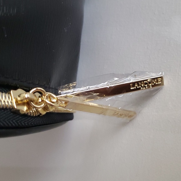 Lancome Paris Women's Black Patent Vegan Leather Travel Make Up Accessory Case - Picture 7 of 15